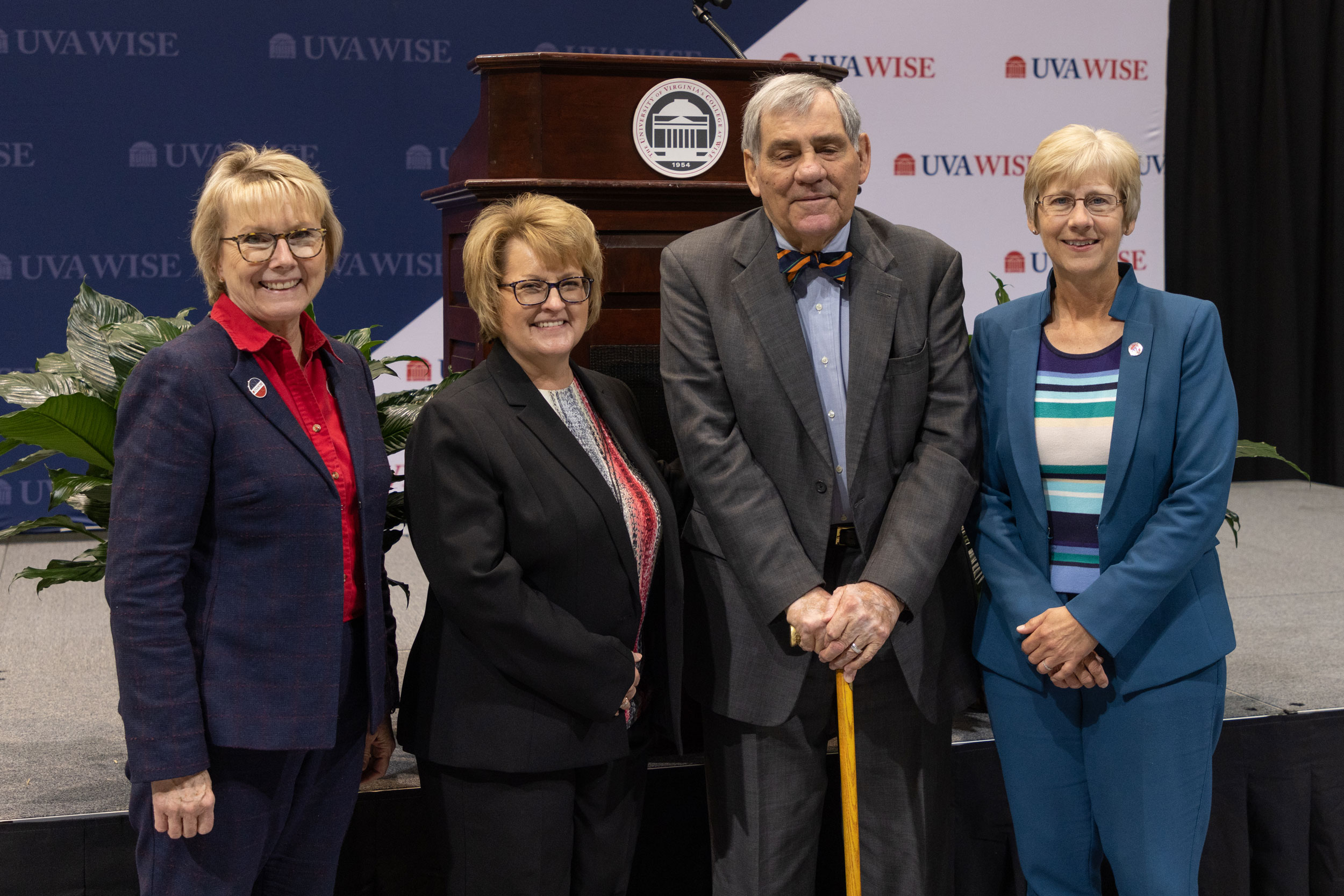 From left, UVA Wise Chancellor Donna P. Henry, William P. Kanto Memorial Award winner Vickie Ratliff, William J. “Bill” Kanto Jr. and MECC President Kristen Westover were among those in attendance.