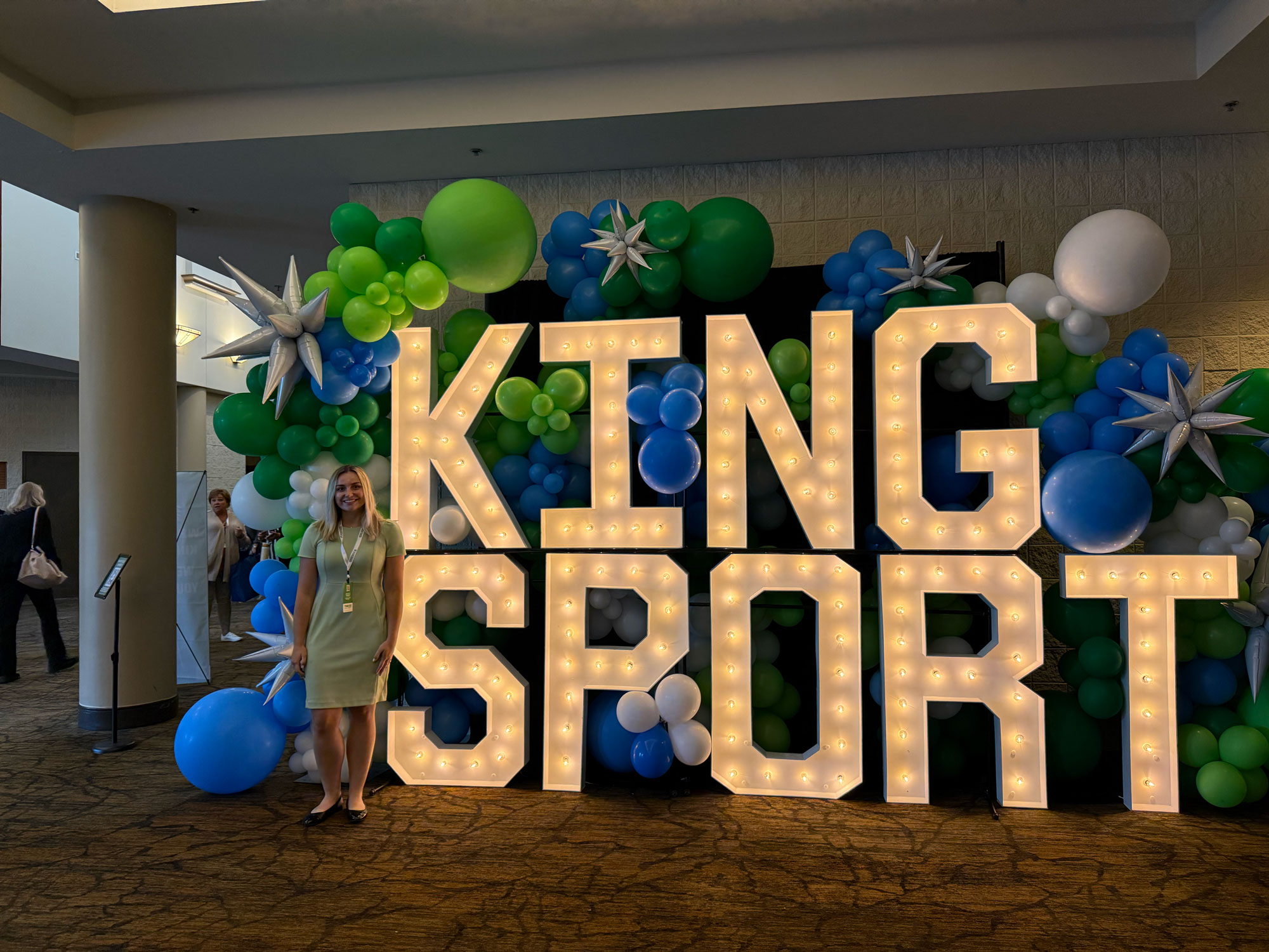 Olyvia at Kingsport sign in lights