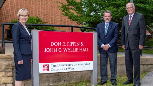  Chancellor Henry, Jeffrey Sturgill, Dr. Joseph Smiddy standing next to new sign.